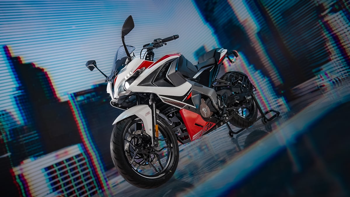 2025 Bajaj Pulsar RS200